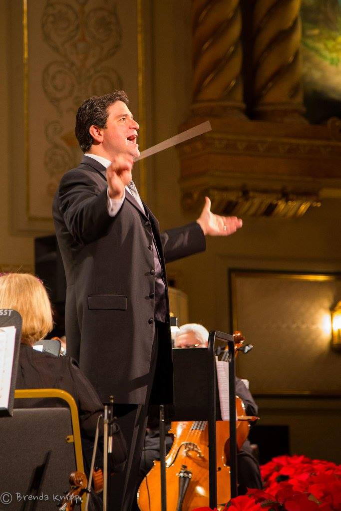 Michael Shirtz conducting