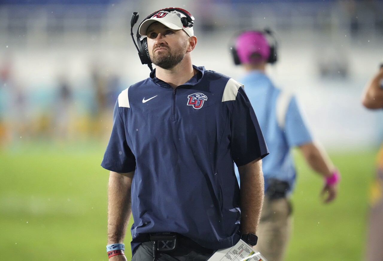 Liberty Flames interim head coach Jason Aldridge during 2022 Boca Raton Bowl