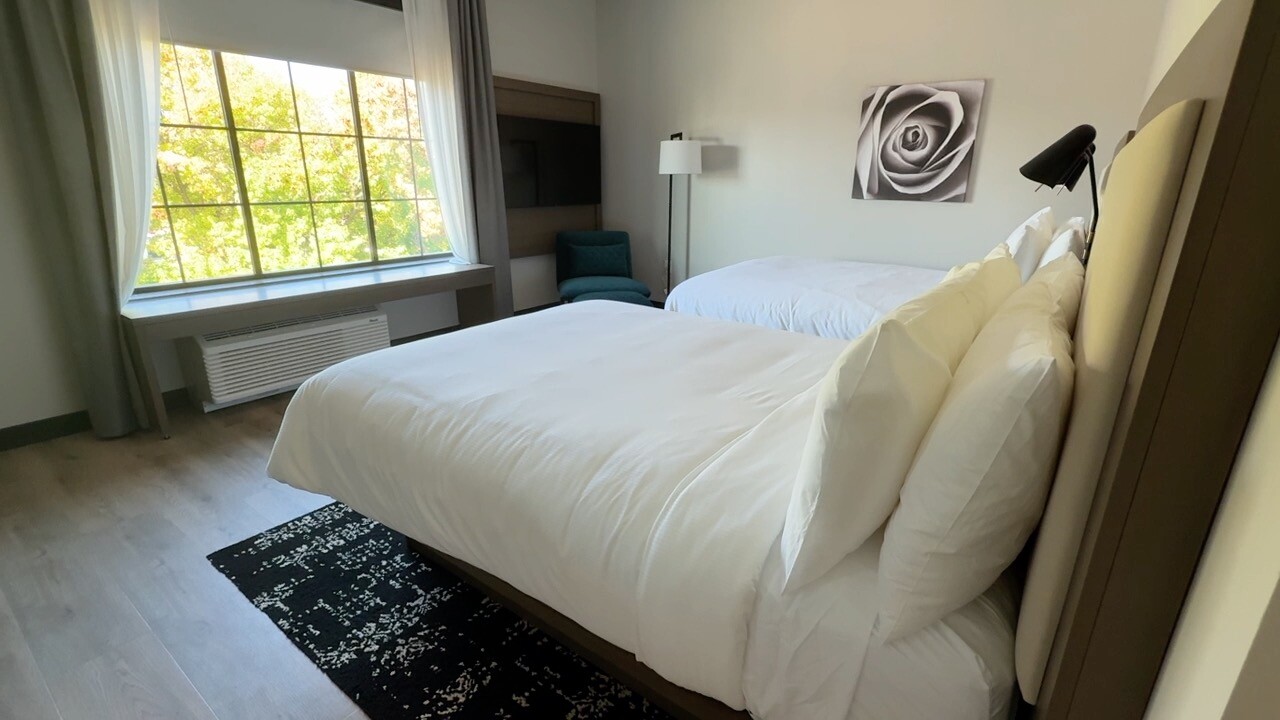 hotel rose  room.jpg