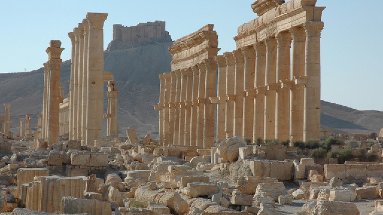 Syrian forces clash with ISIS in Palmyra