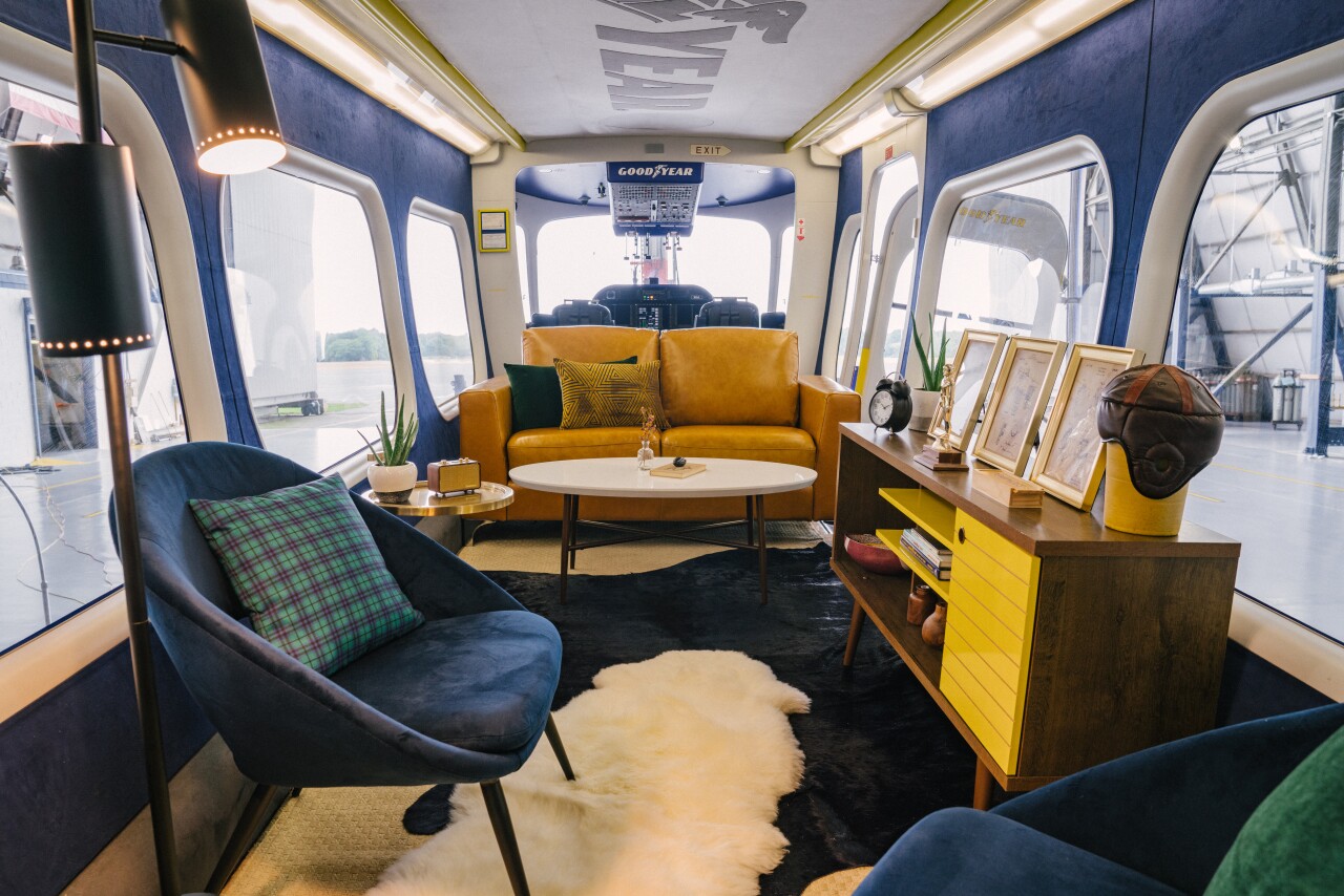 Interior Gondola 1.jpg