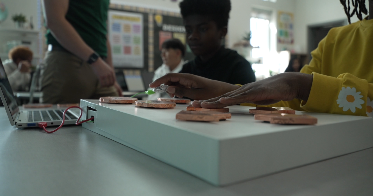 Student Controller Aurora students earn STEM competition spot with adaptive video game ...
