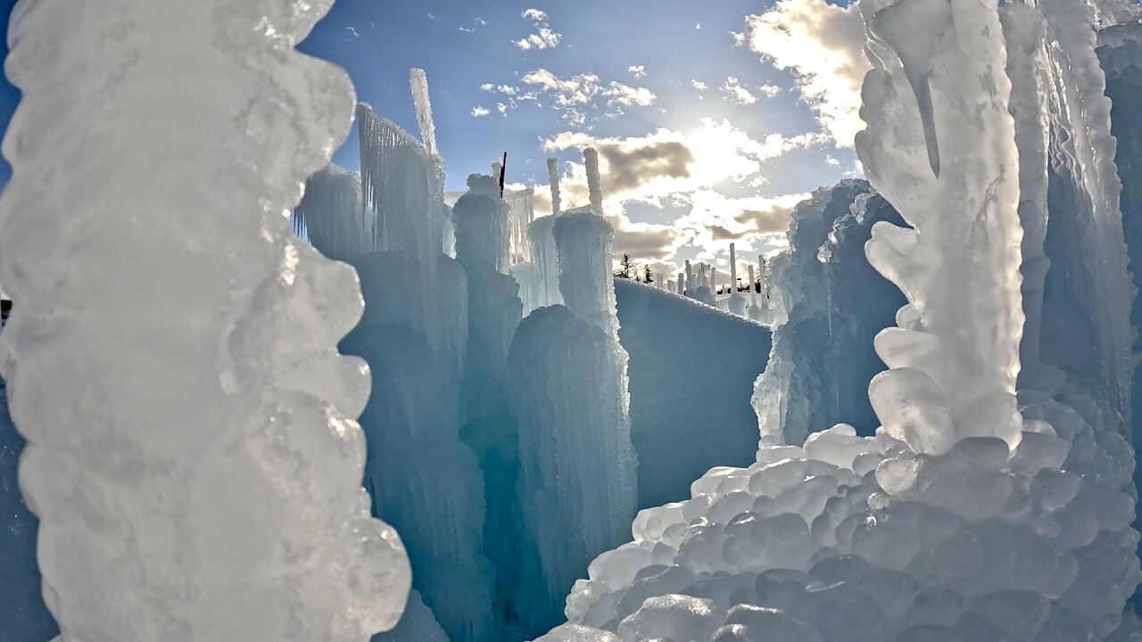 silverthorne ice castle.jpg