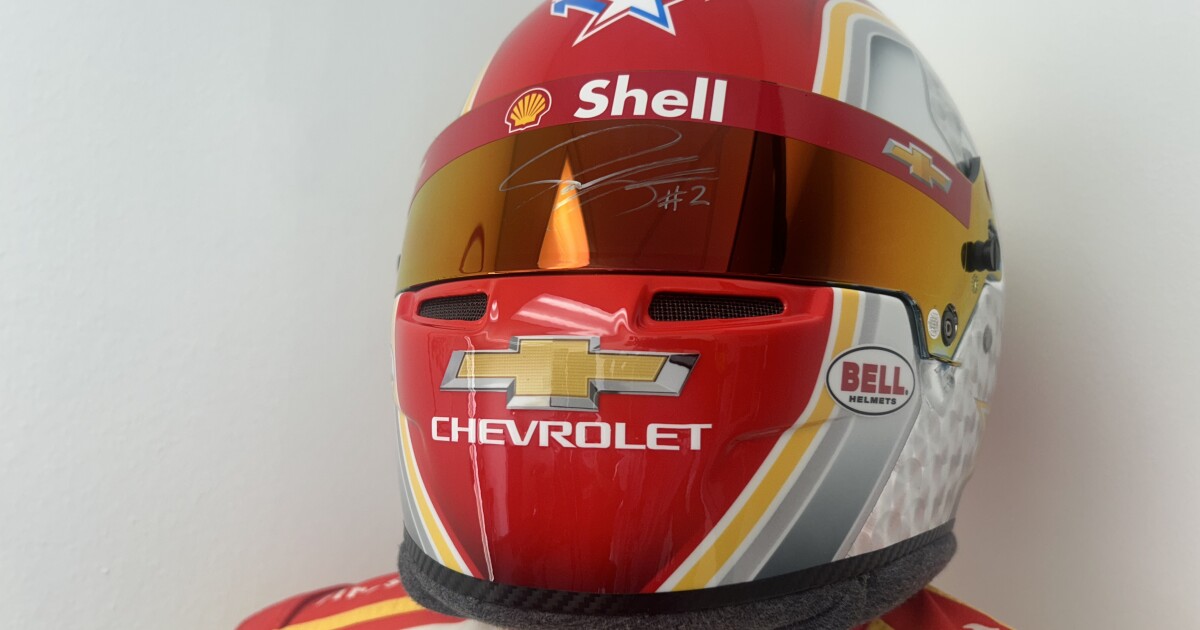 History of Helmets: Bell marks 70-year milestone of protecting drivers at  IMS