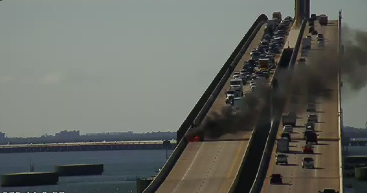 Vehicle fire shuts down northbound I-275 on Sunshine Skyway Bridge: FHP