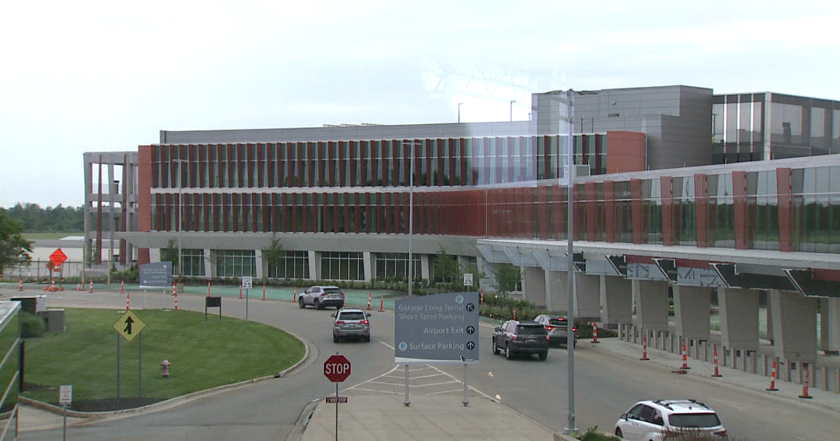Ford Airport celebrates new consolidated rental car facility, a first in Michigan
