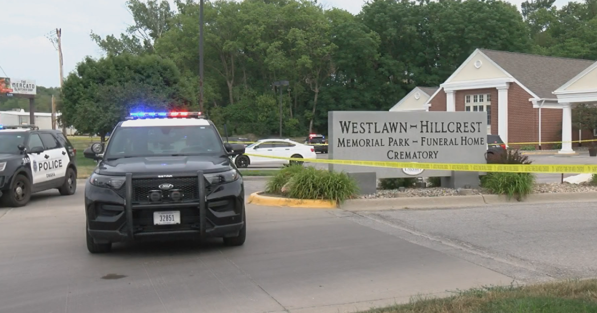 UPDATE: Omaha Police identify 2 people killed in shooting near cemetery
