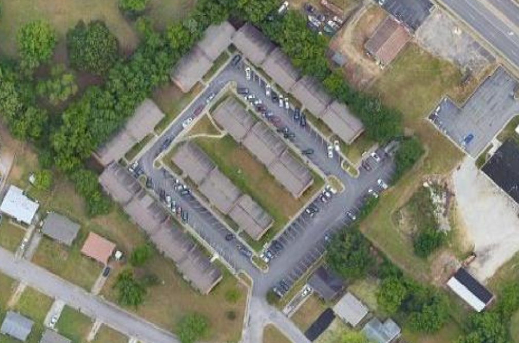 Windham Hill Apartments in Petersburg