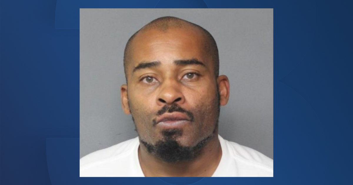 Man arrested on sexual assault charges in Norfolk