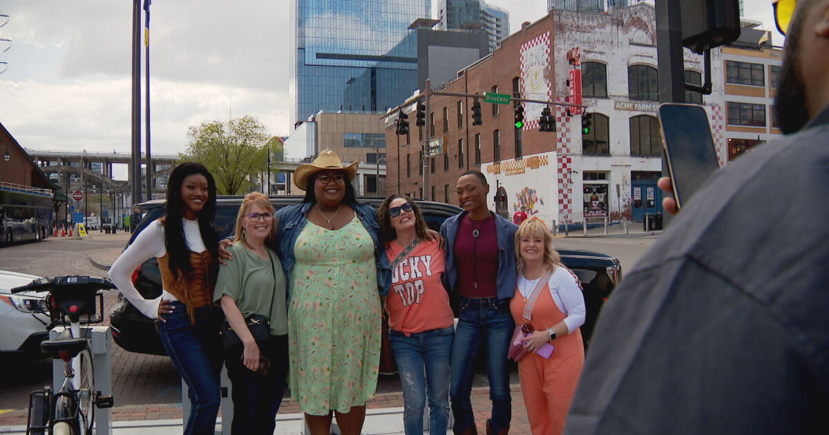 Chapel Hart reflects on diversity in country music - Vimarsana News
