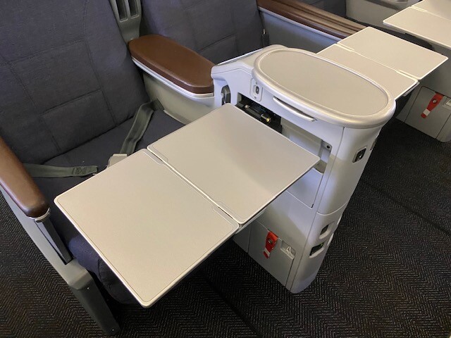 Tray table surface