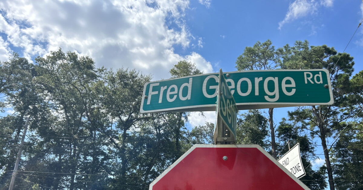 Neighbors worry for safety after attack with axe, gun on Fred George Rd. - Vimarsana News