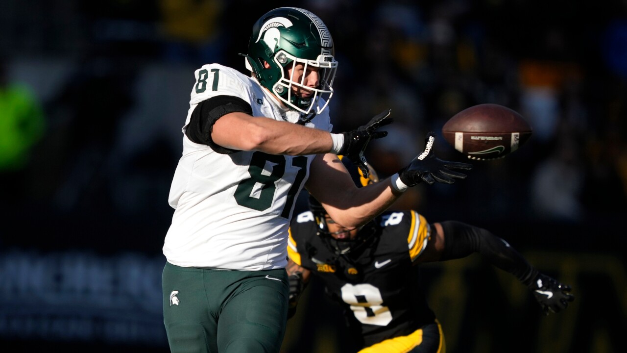 Michigan St Iowa Football