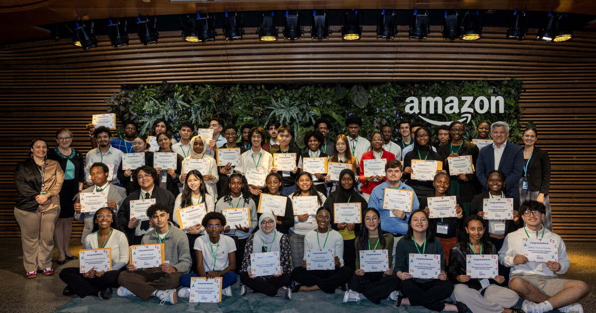 18 students awarded scholarships to pursue computer science, engineering