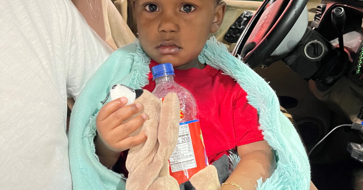 Child and parent reunited after toddler found walking along 61st and Peoria