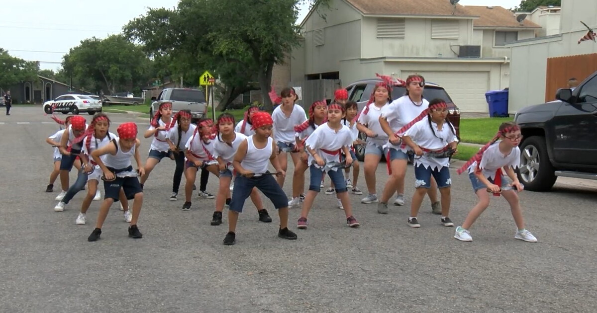 Sanders students get a second chance to dance - Vimarsana News
