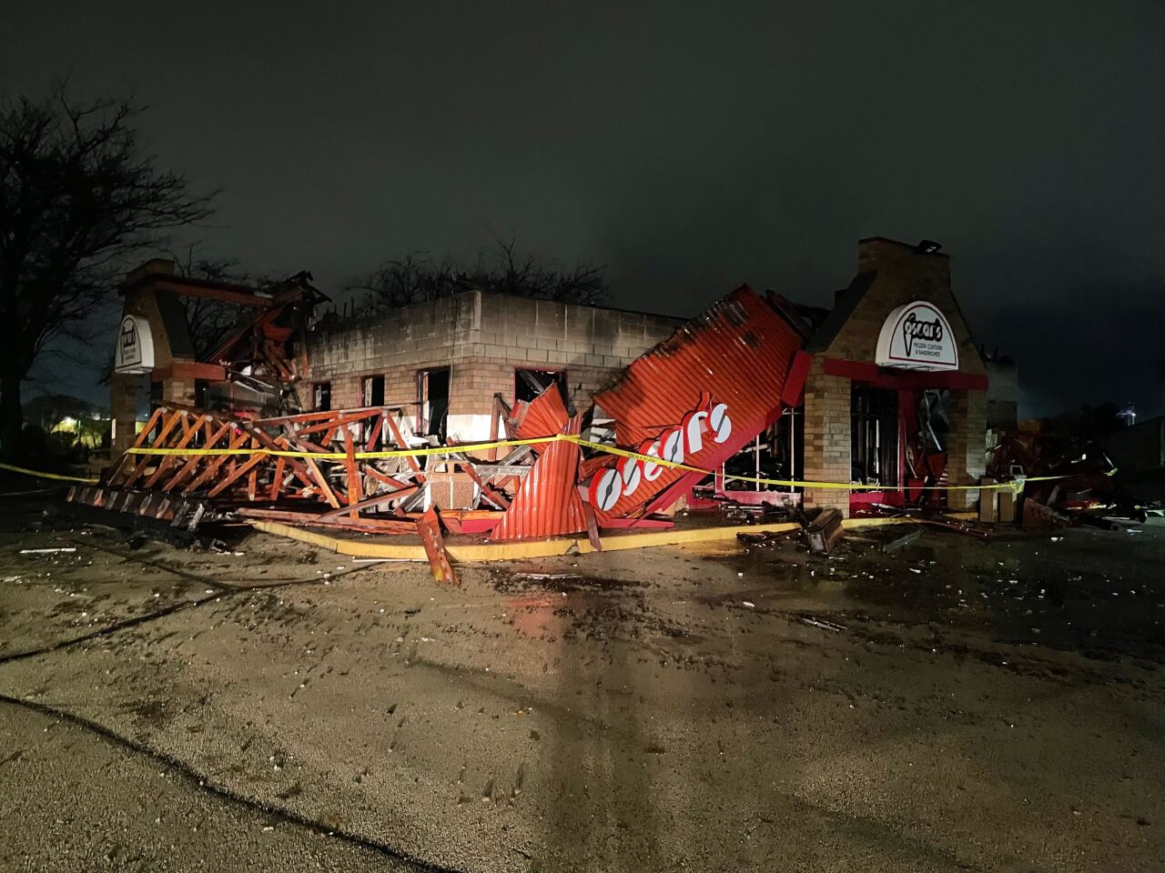 Fire damages Oscar's Frozen Custard in Brookfield. 