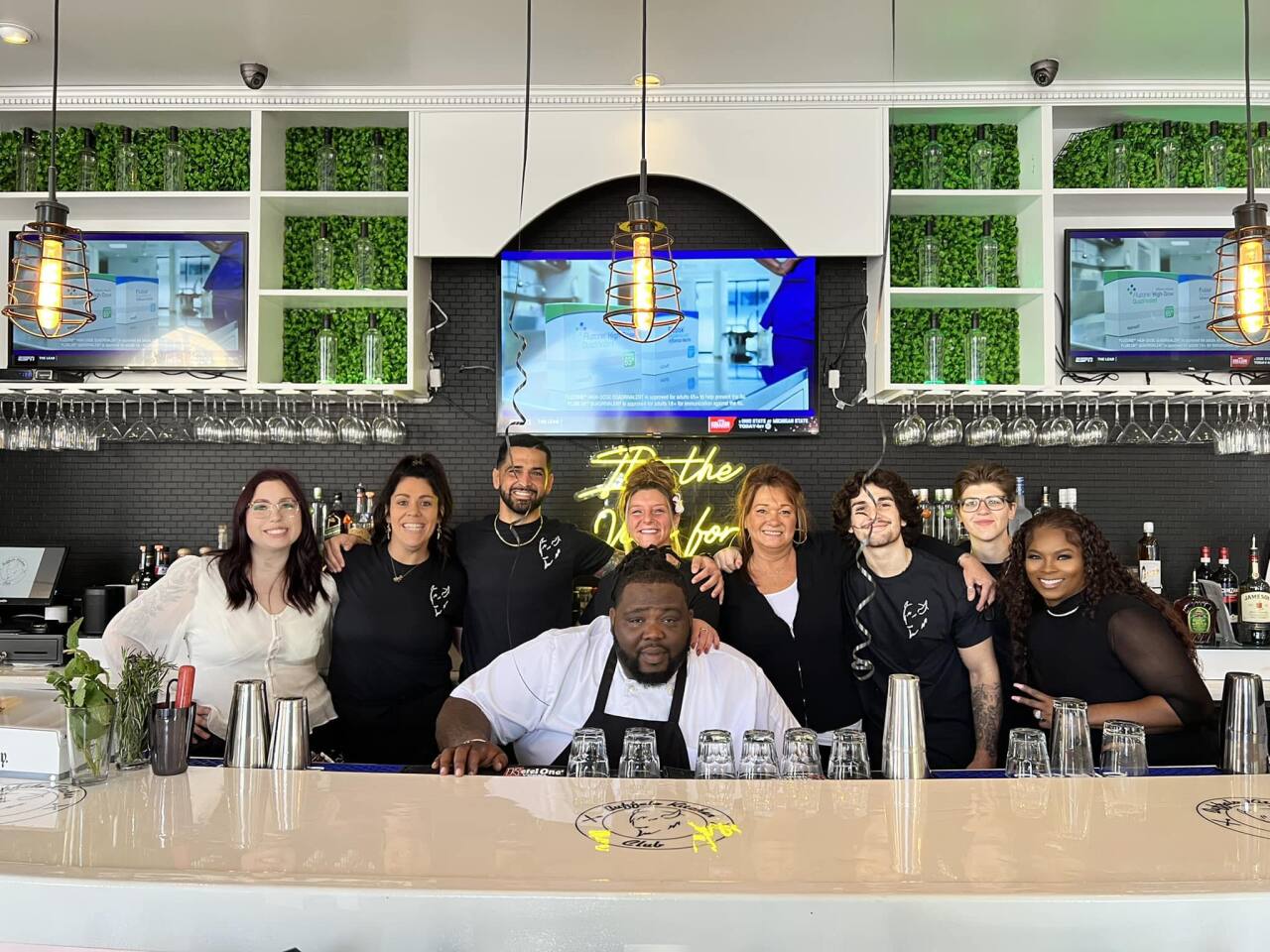 BUFFALO KITCHEN FAMILY STAFF 2.jpg