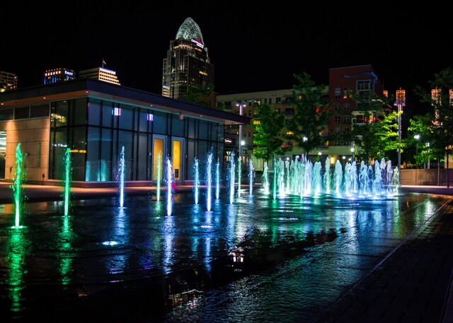 Cincygram: Smale Riverfront Park after dark -- a kaleidoscope of color