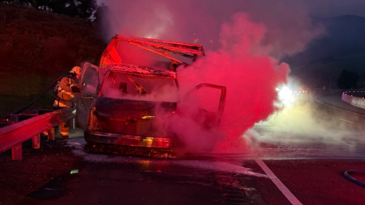 box truck fire .jpg
