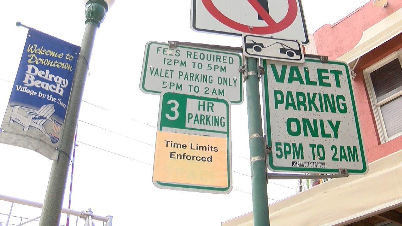 Delray Beach valet parking sign