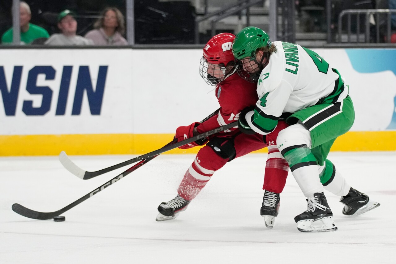 NCAA Wisconsin North Dakota Hockey