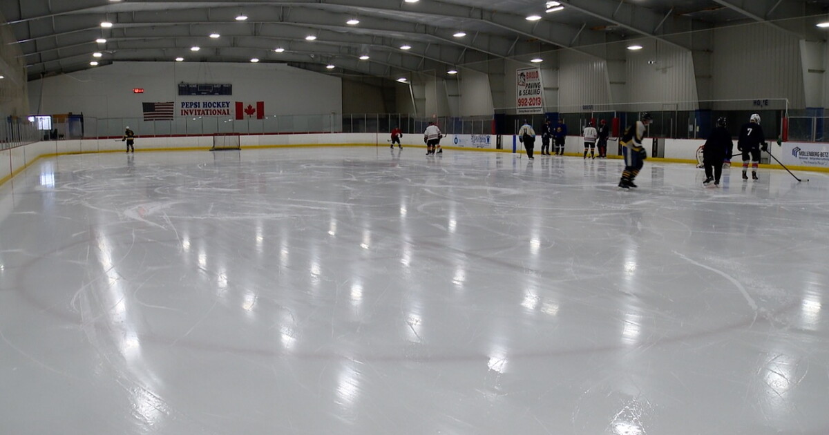 Local elected leaders working to prevent CO poisoning at indoor ice rinks - Vimarsana News
