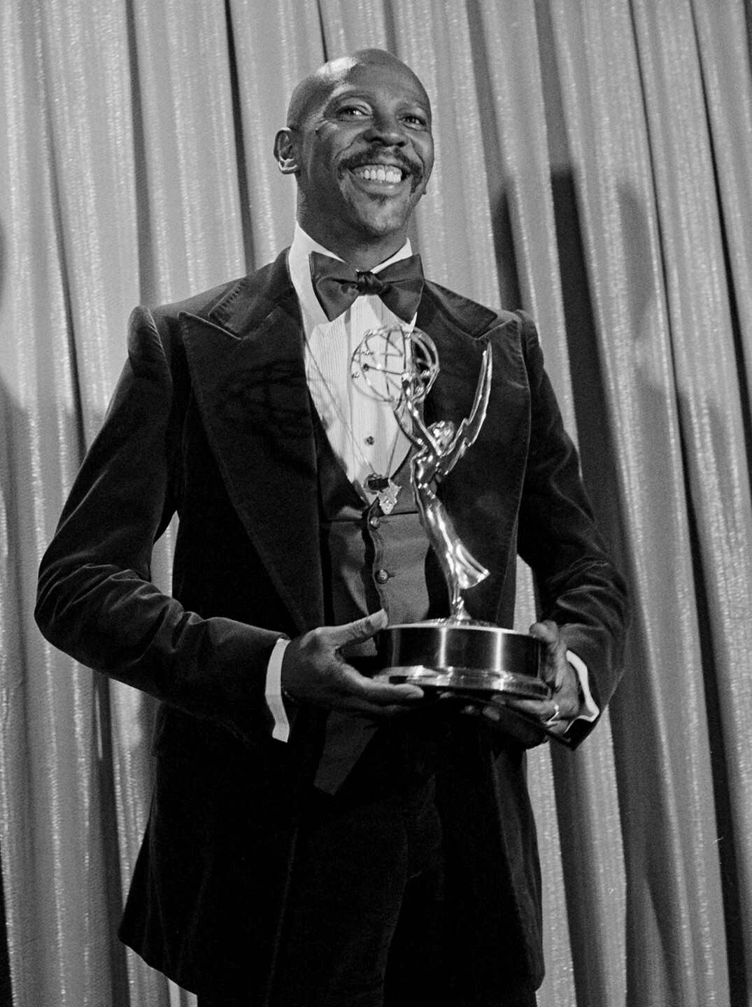 Louis Gossett Jr. holds Emmy for his role in 'Roots'