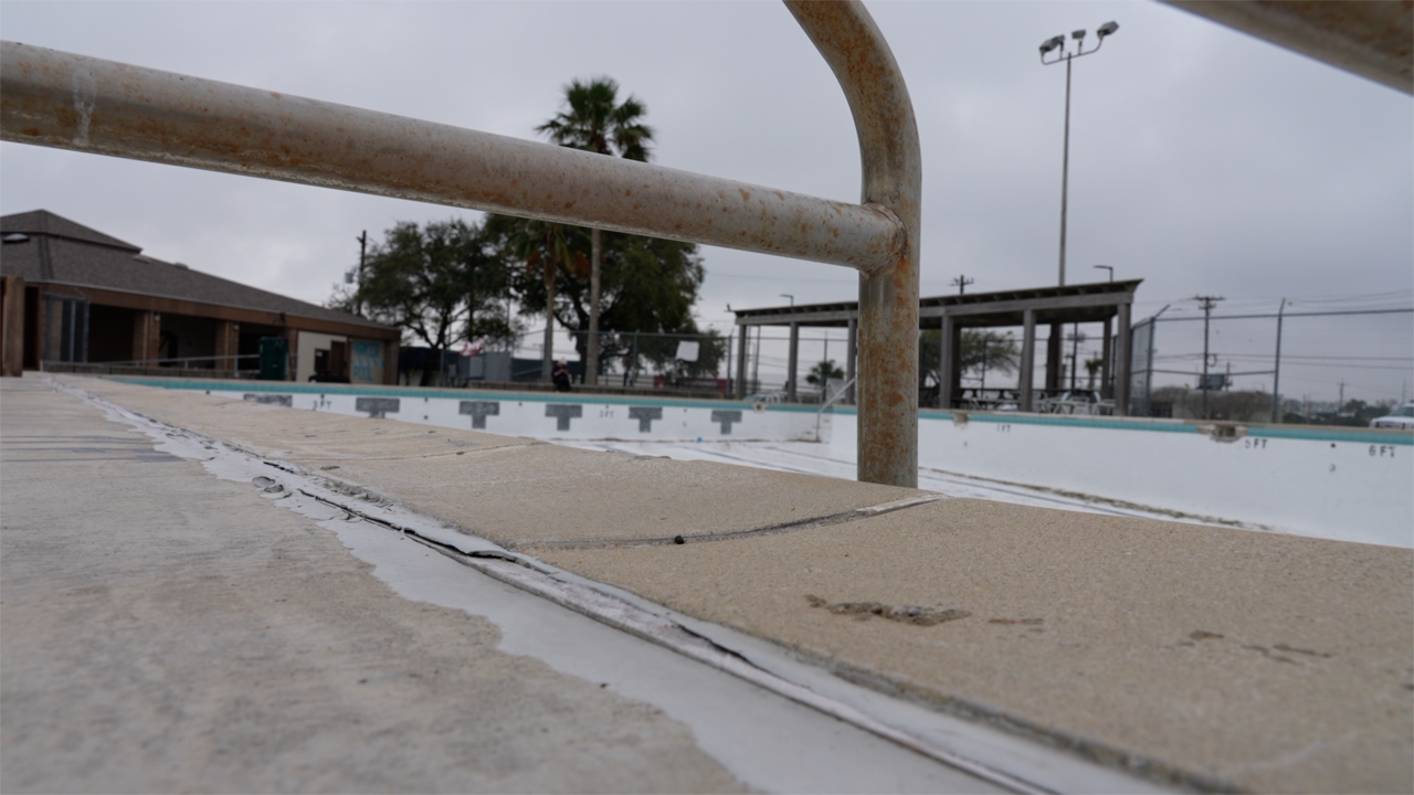 Parker Pool tn.png
