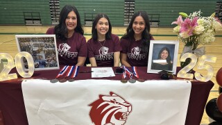 King's Aubrey DeLeon signs with Trinity Diving