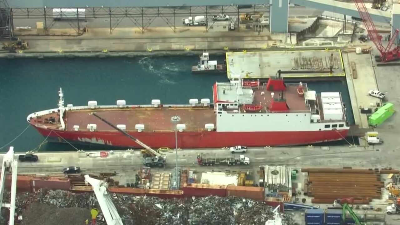 The Monarch Countess shipping vessel docked at the Port of Palm Beach on May 2, 2022.jpg