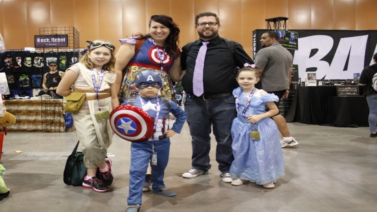 Phoenix Fan Fest: See some of the top costumes