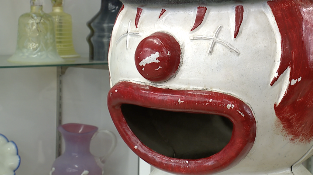 Clown head trashcan from Kansas City's old Fairyland Park, up for auction at Riverside Red X.