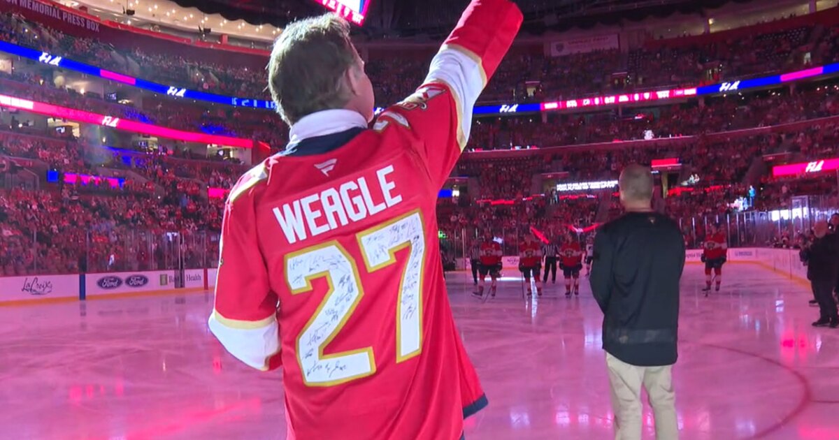 WPTV First Alert Weather chief meteorologist Steve Weagle honored by Florida Panthers