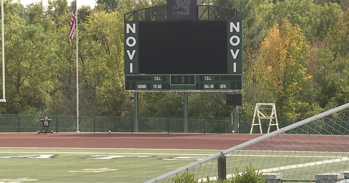 Novi water main break forces school closures, threatens