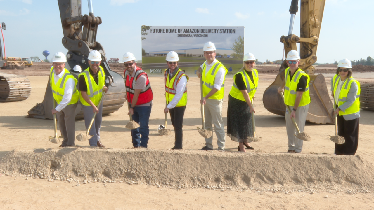Amazon Groundbreaking event for its new Sheboygan distribution center