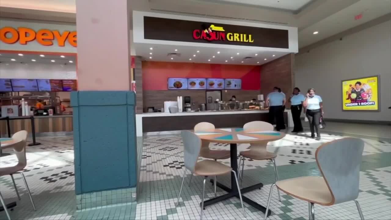 Girl groped at food court of Pembroke Lakes Mall