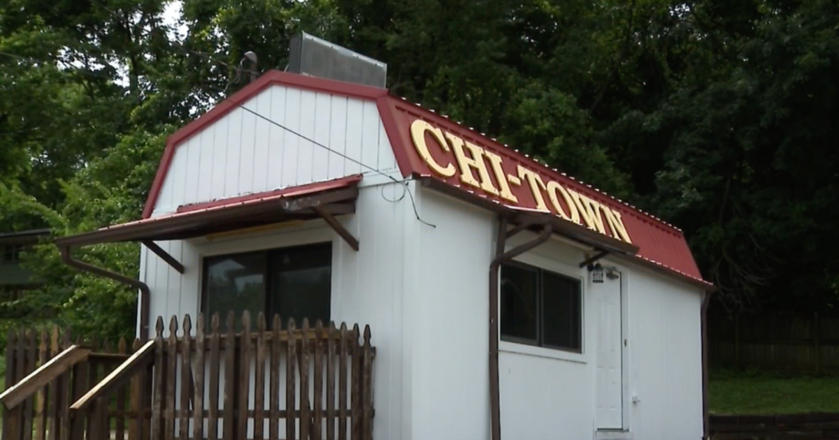 Clarksville staple Chi-Town Dogs sets grand reopening for Aug. 12