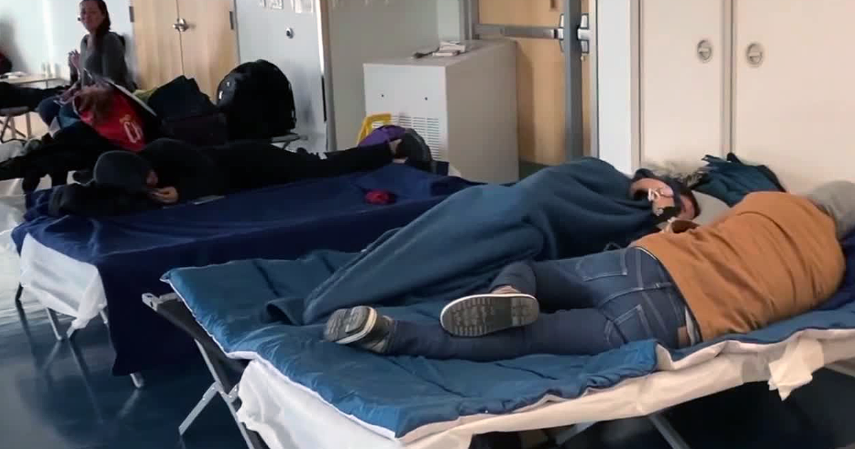 Aurora considering halting support of migrants, unhoused without prior agreement - Vimarsana News