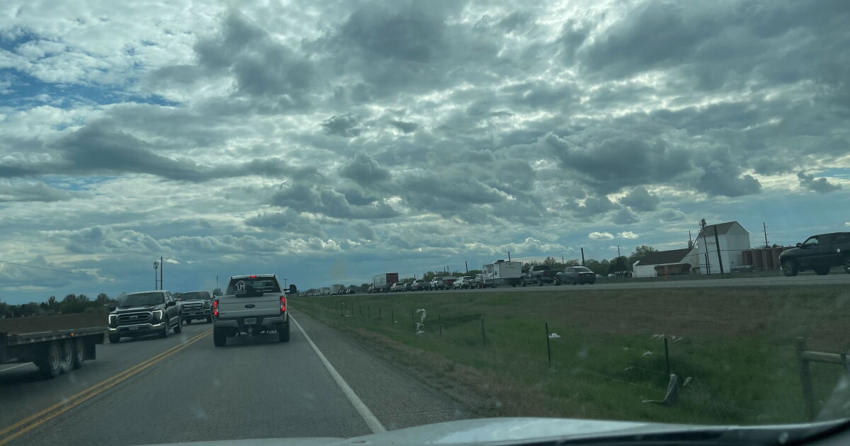 5-vehicle crash shuts down I90 between Billings and Laurel - Vimarsana News