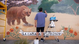 LOS OSOS MURAL.jpg
