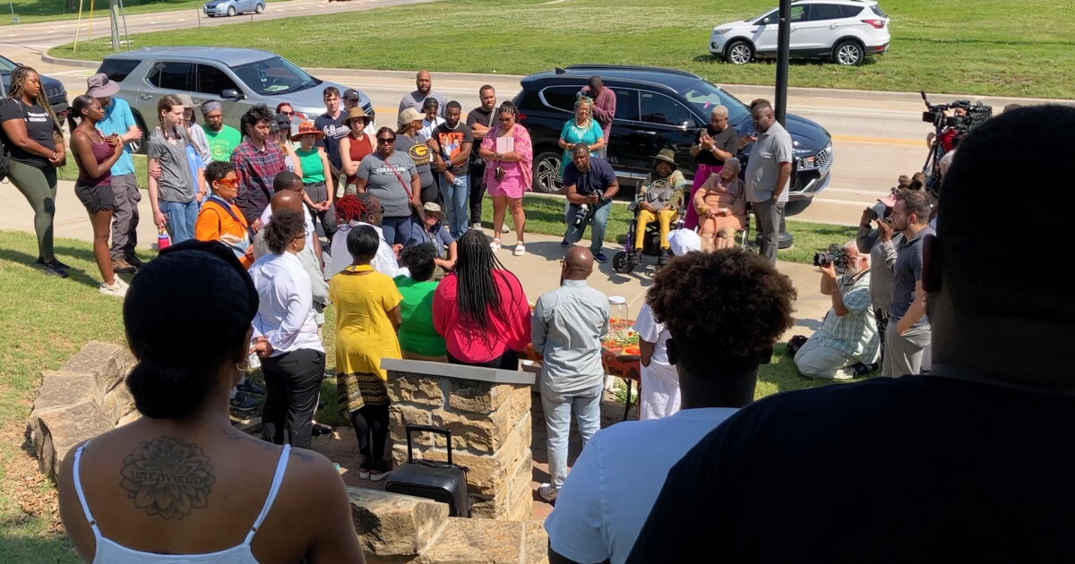 Standpipe Hill tells history of Tulsa Race Massacre - Vimarsana News