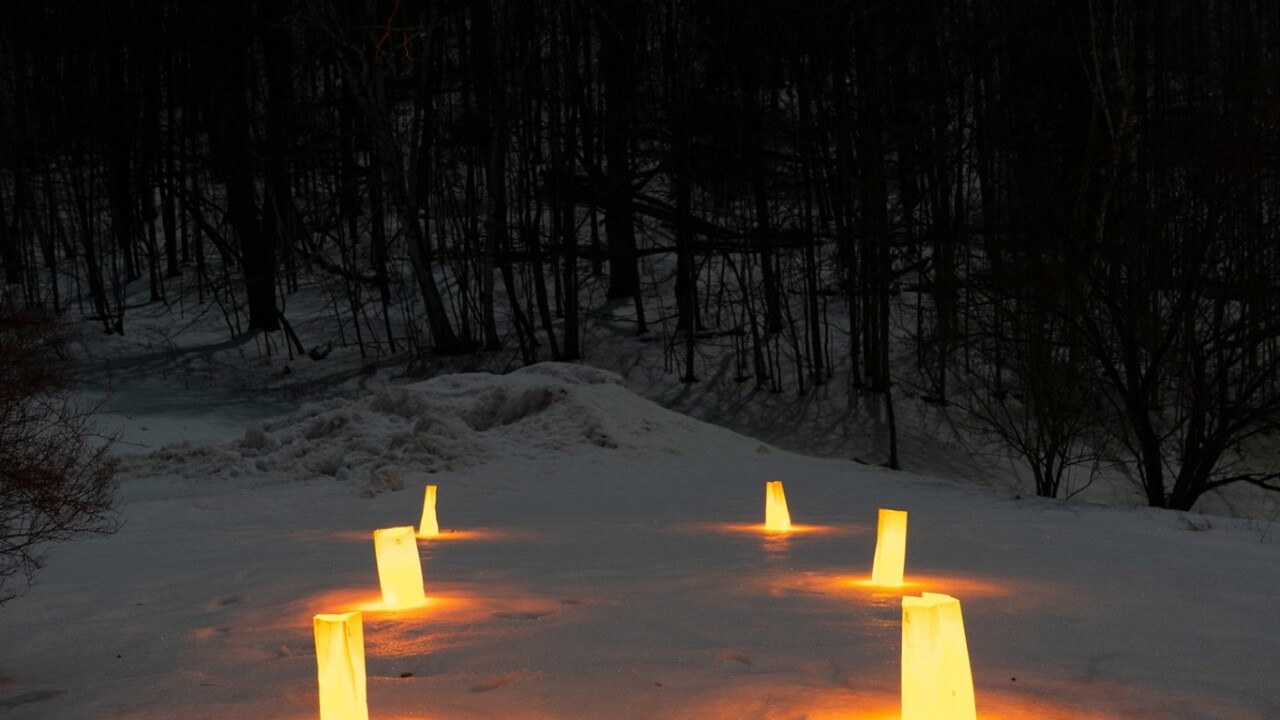 Candlelit_Hike.jpg