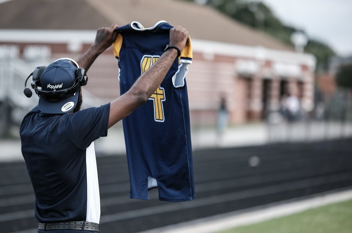 Amir Burnett coach.jpg