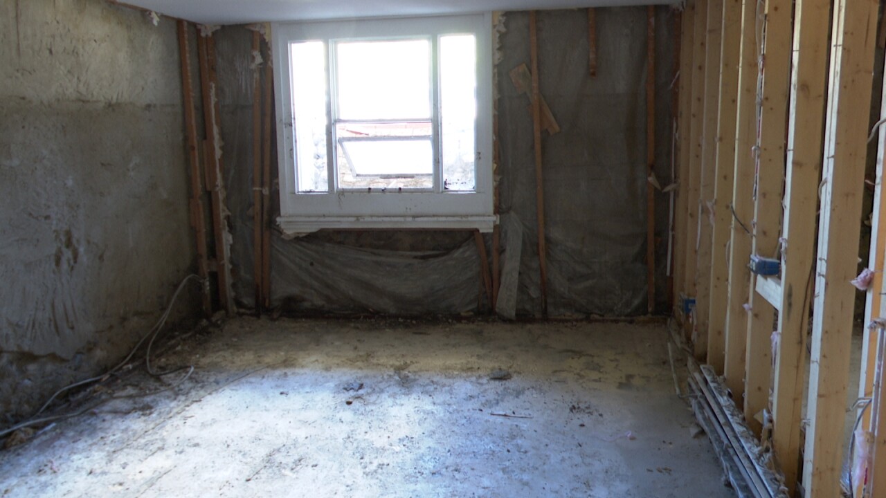 Yodeler motel damage