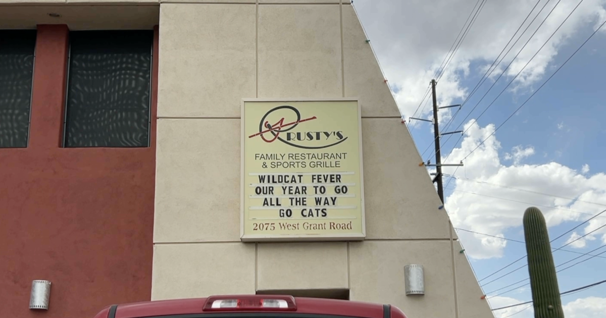 La carrera por la Final Four tiene un profundo significado para el propietario de un restaurante y bar de Tucson La carrera por la Final Four tiene un profundo significado para el propietario de un restaurante y bar de Tucson