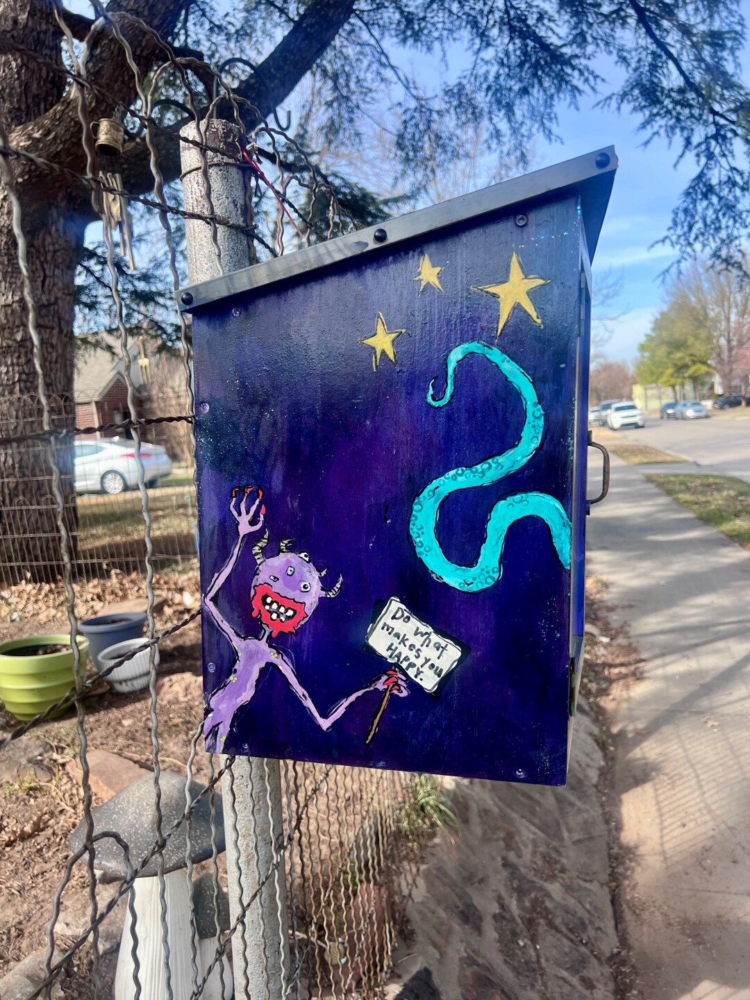 ‘TAKE A TREASURE’: Tulsa teacher builds Oklahoma’s first Little Free Box of Happy