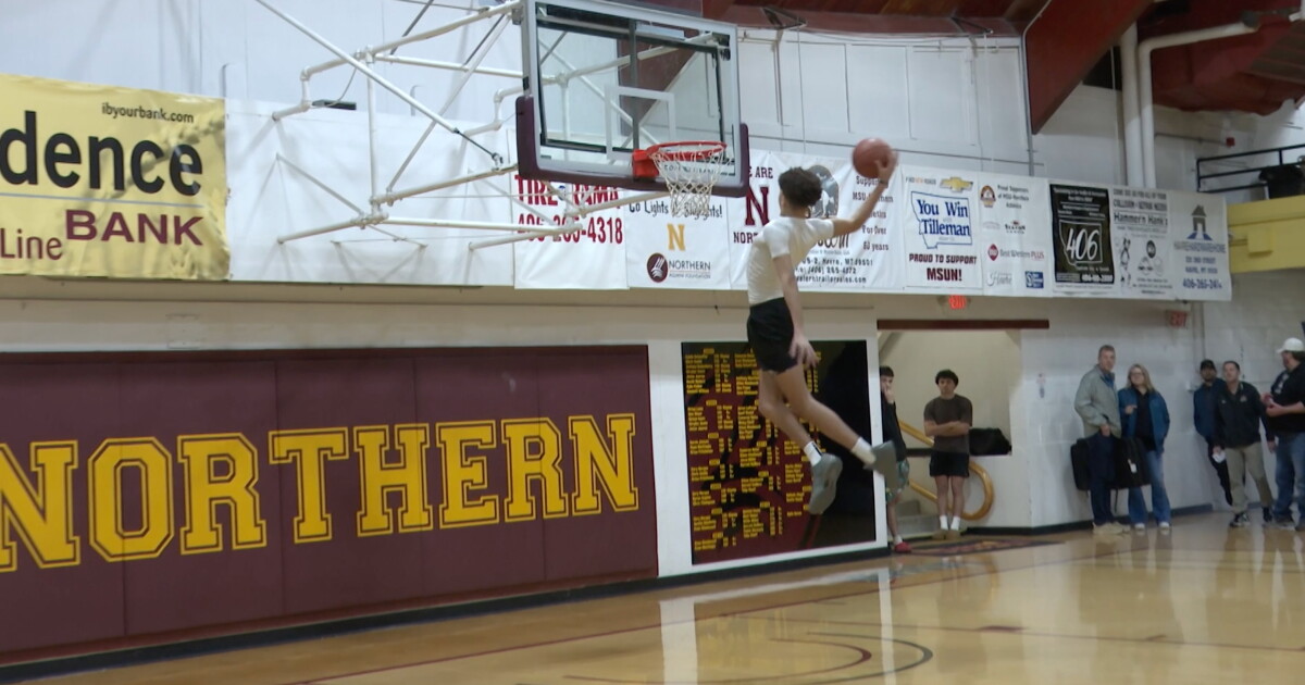Three Pointer Dunks Hi-Line Invitational: Best of the 3-point and slam dunk contests