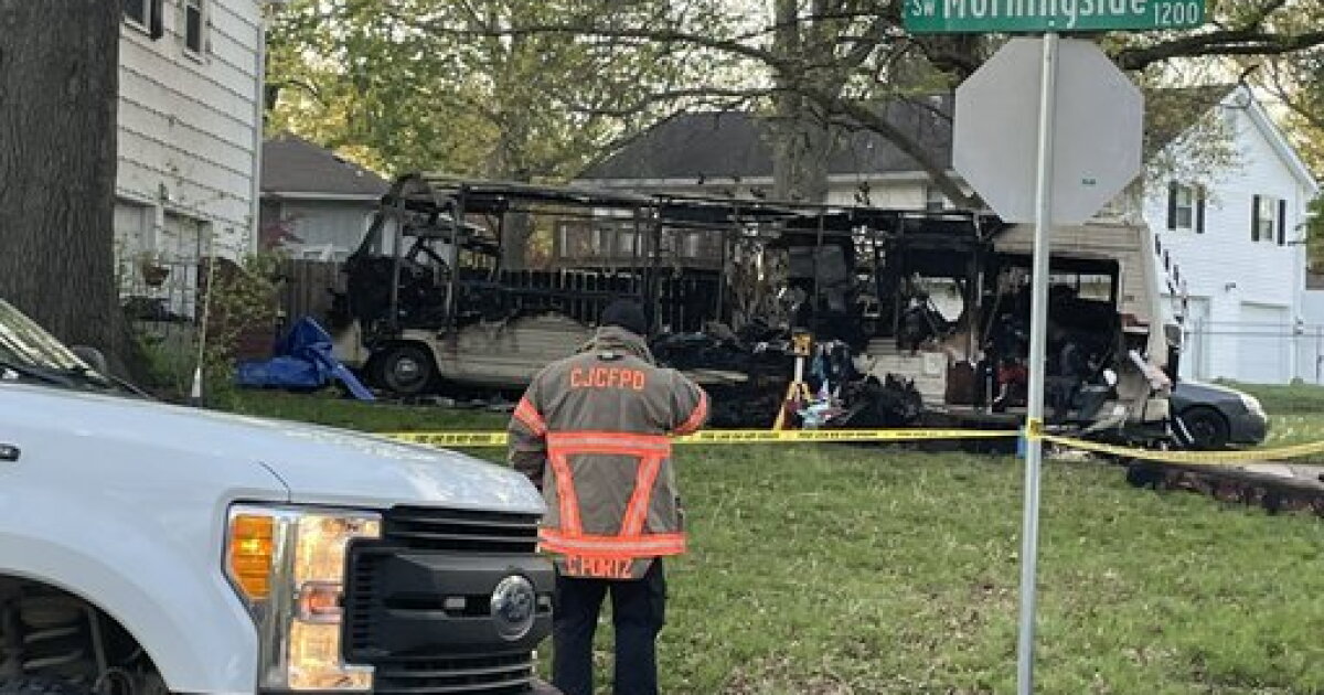 Suspect in custody after Blue Springs police found body in burned out RV
