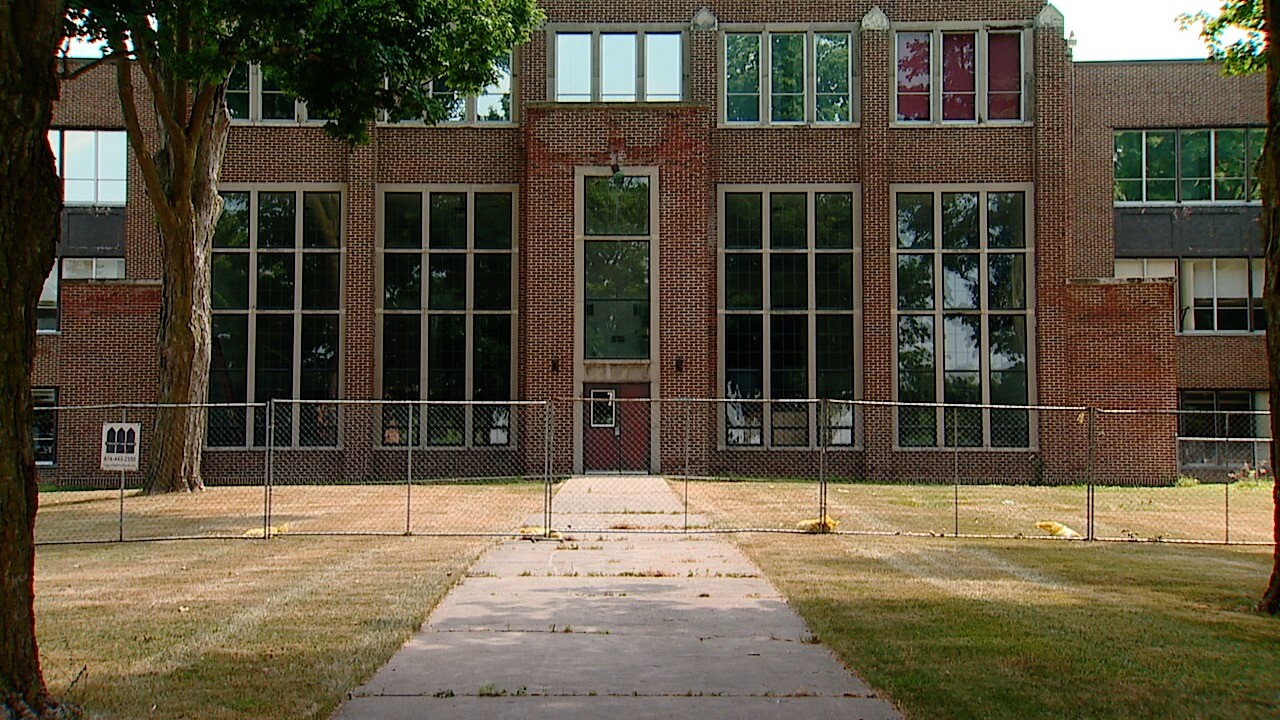 Hilltop school 2.jpg